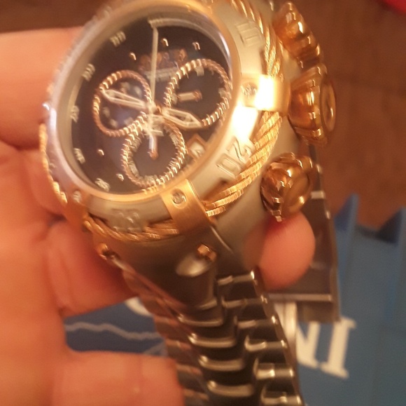 INVICTA THUNDERBOLT